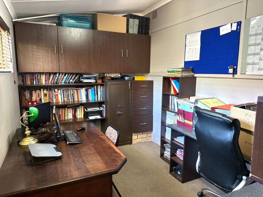 4 Bedroom Property for Sale in Bergsig Western Cape